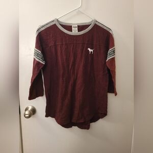 Vs pink shirt size small